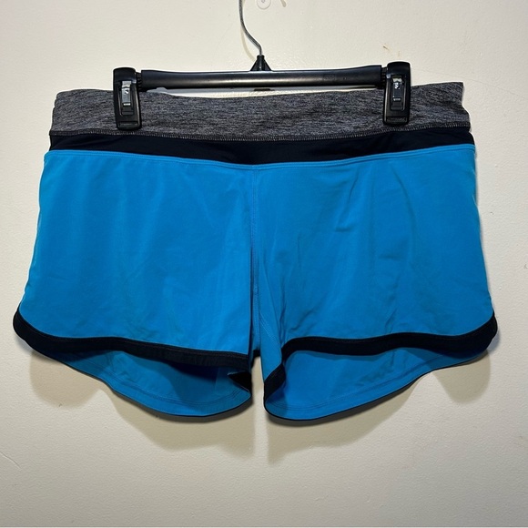 Lululemon Blue & Gray Groovy Run Athletic Shorts Size 10 - Picture 1 of 7